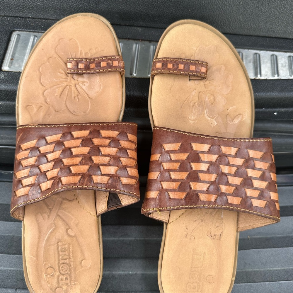 Born Tan Leather Sandals